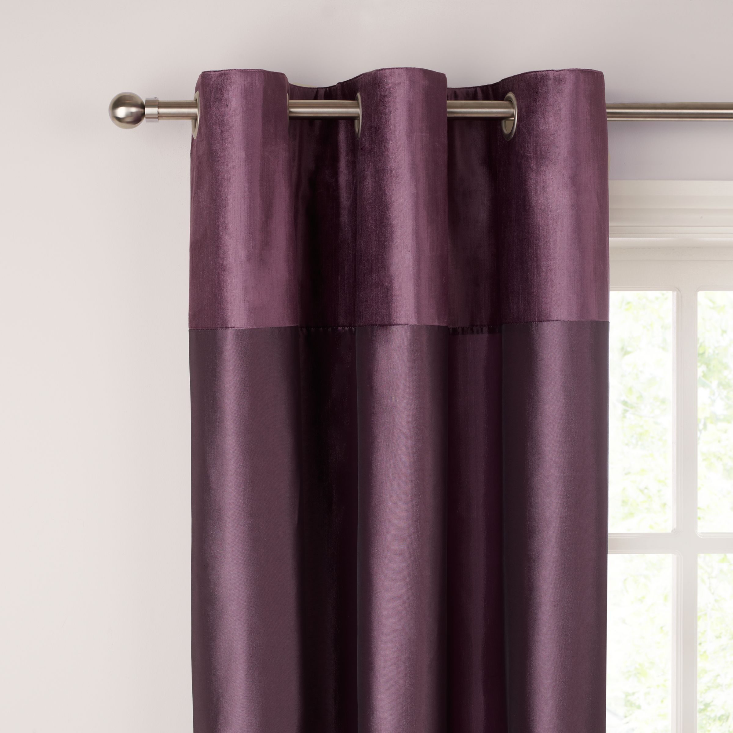 Ambassador Eyelet Curtains 115804