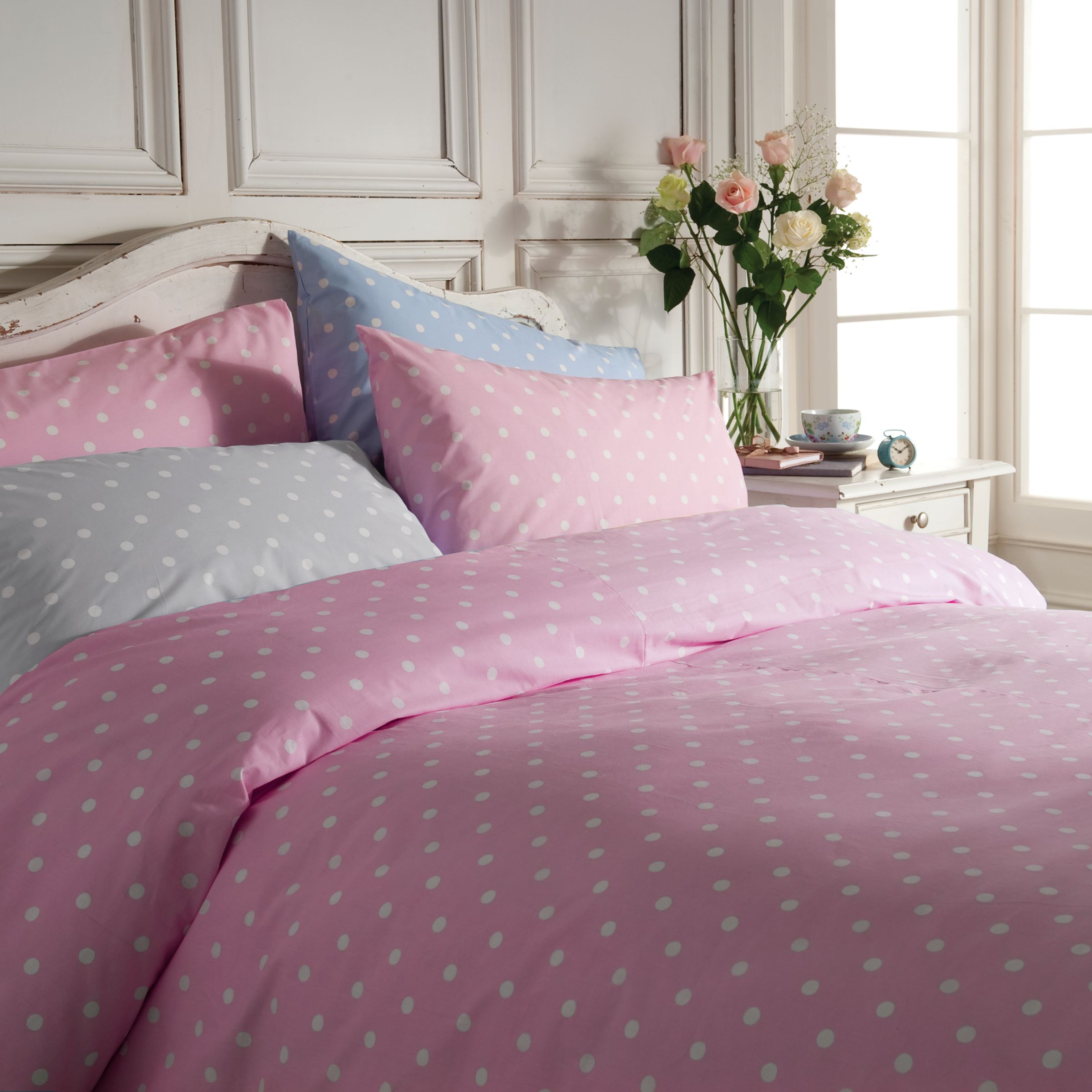 Large Spot Bedding, Pink / White