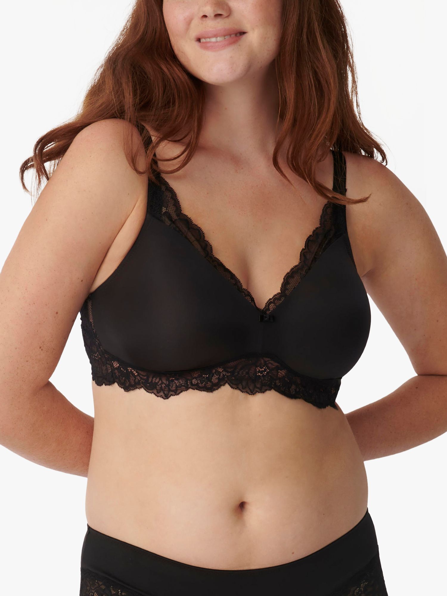  Triumph Amourette Charm WP Underwired Padded Bra Black (0004)  36B CS : Clothing, Shoes & Jewelry