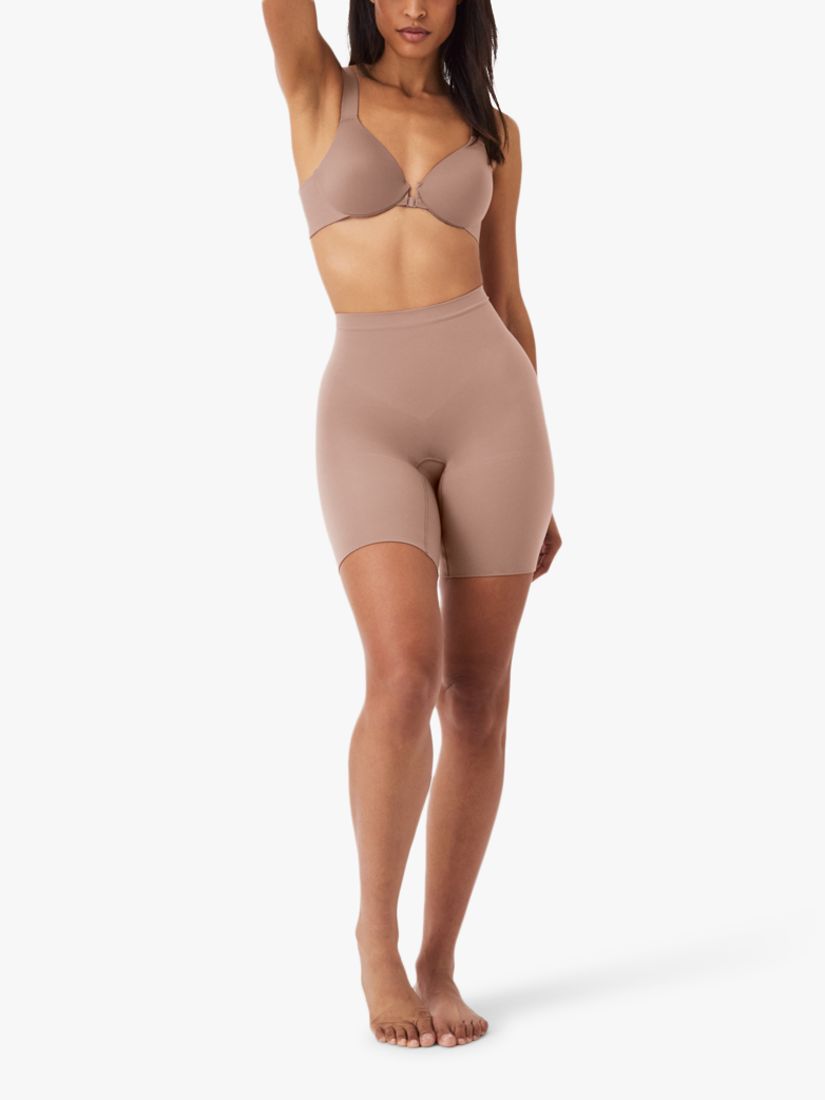 PowerConceal™ Seamless High Waisted Shorts