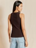 Albaray Crew Neck Vest, Chocolate