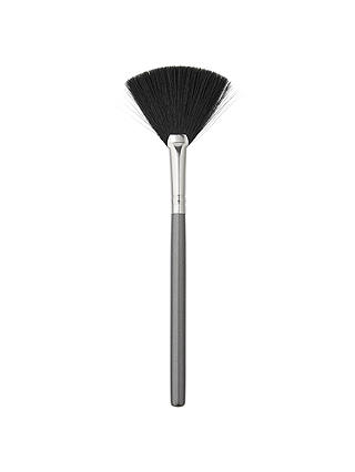 Fan Make-Up Brush