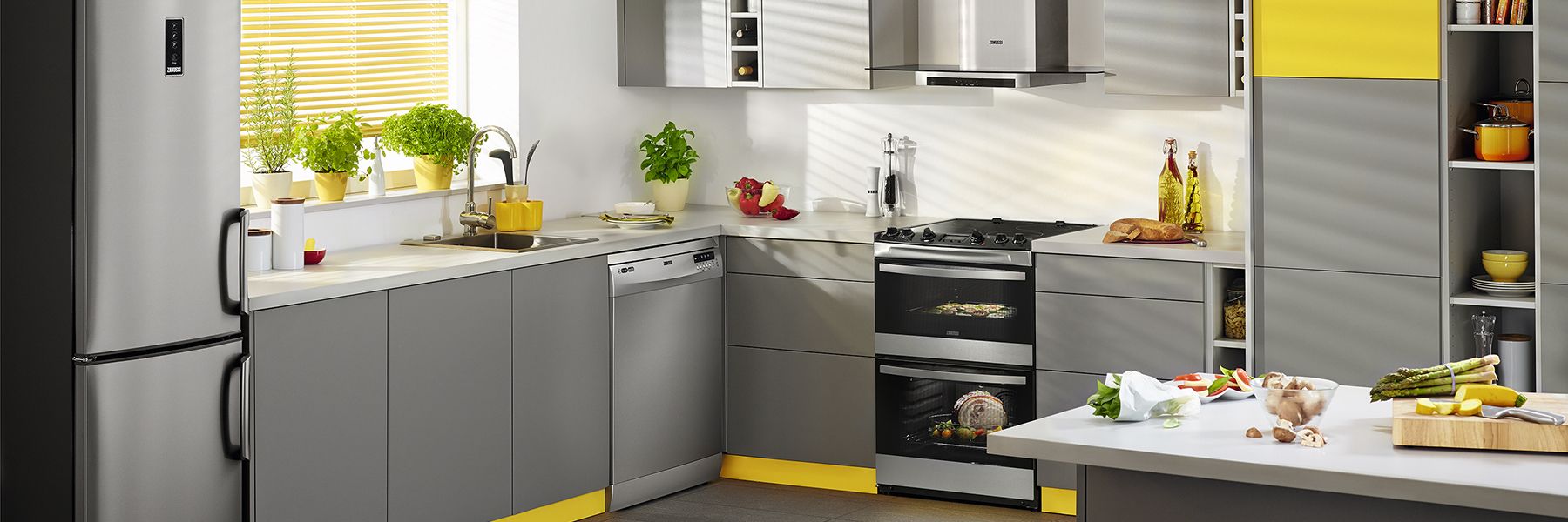 a freestanding cooker installed in a kitchen