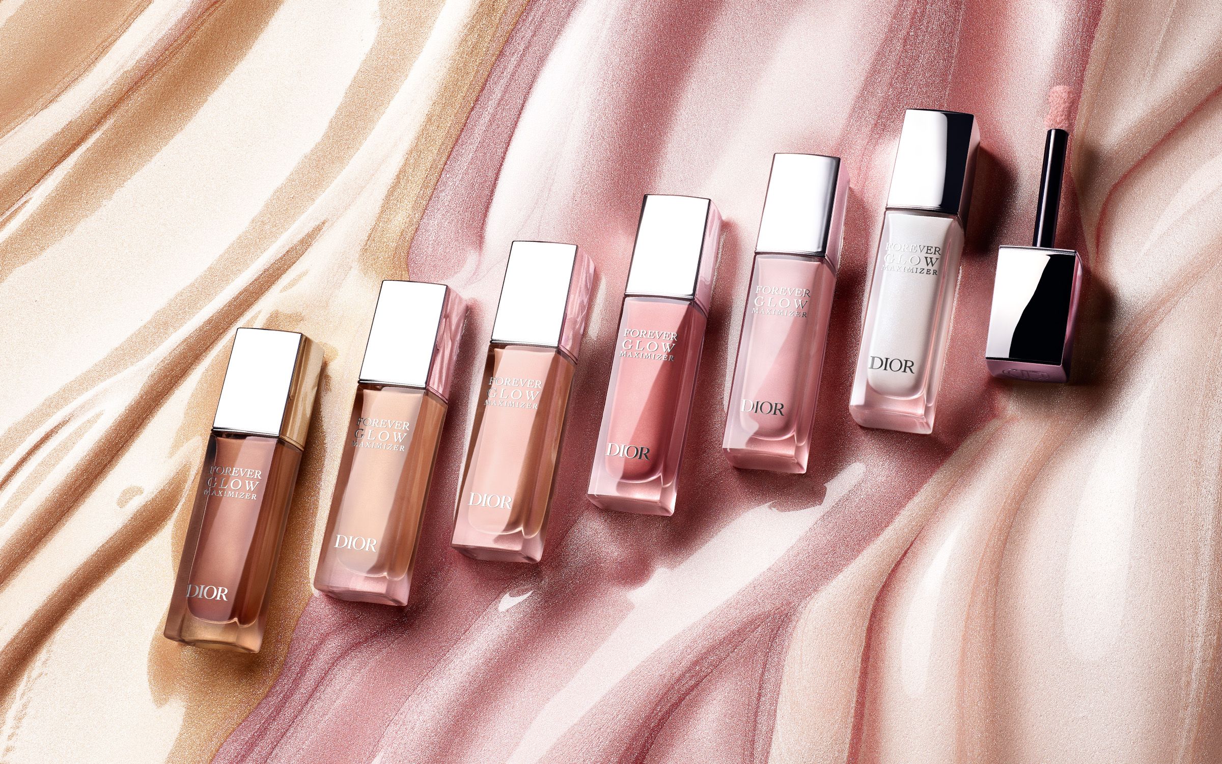 Image of the collection of DIOR Forever Glow Maximiser