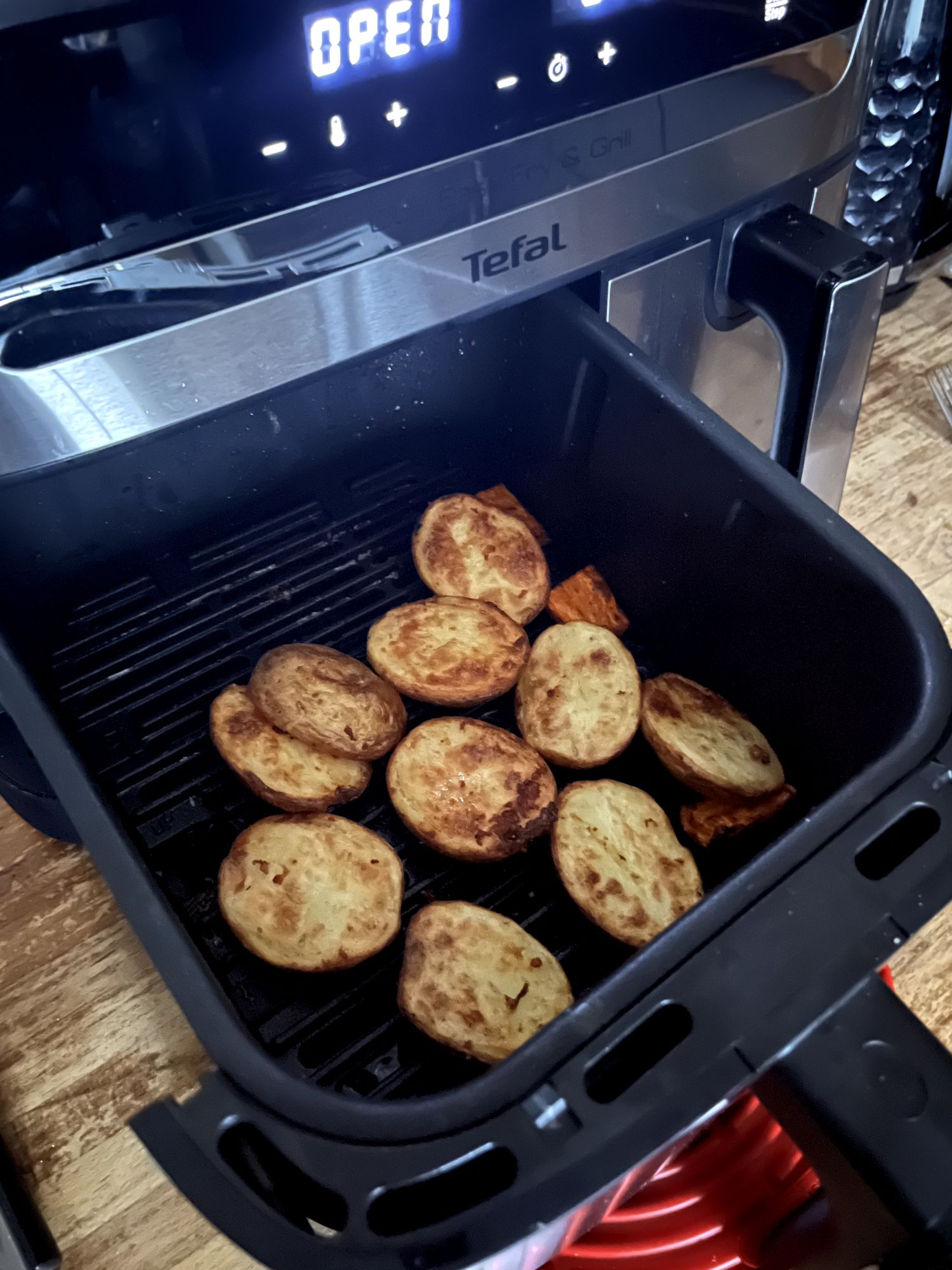 Cooking vegetables with Tefal Easy Fry Dual Zone Air Fryer & Grill