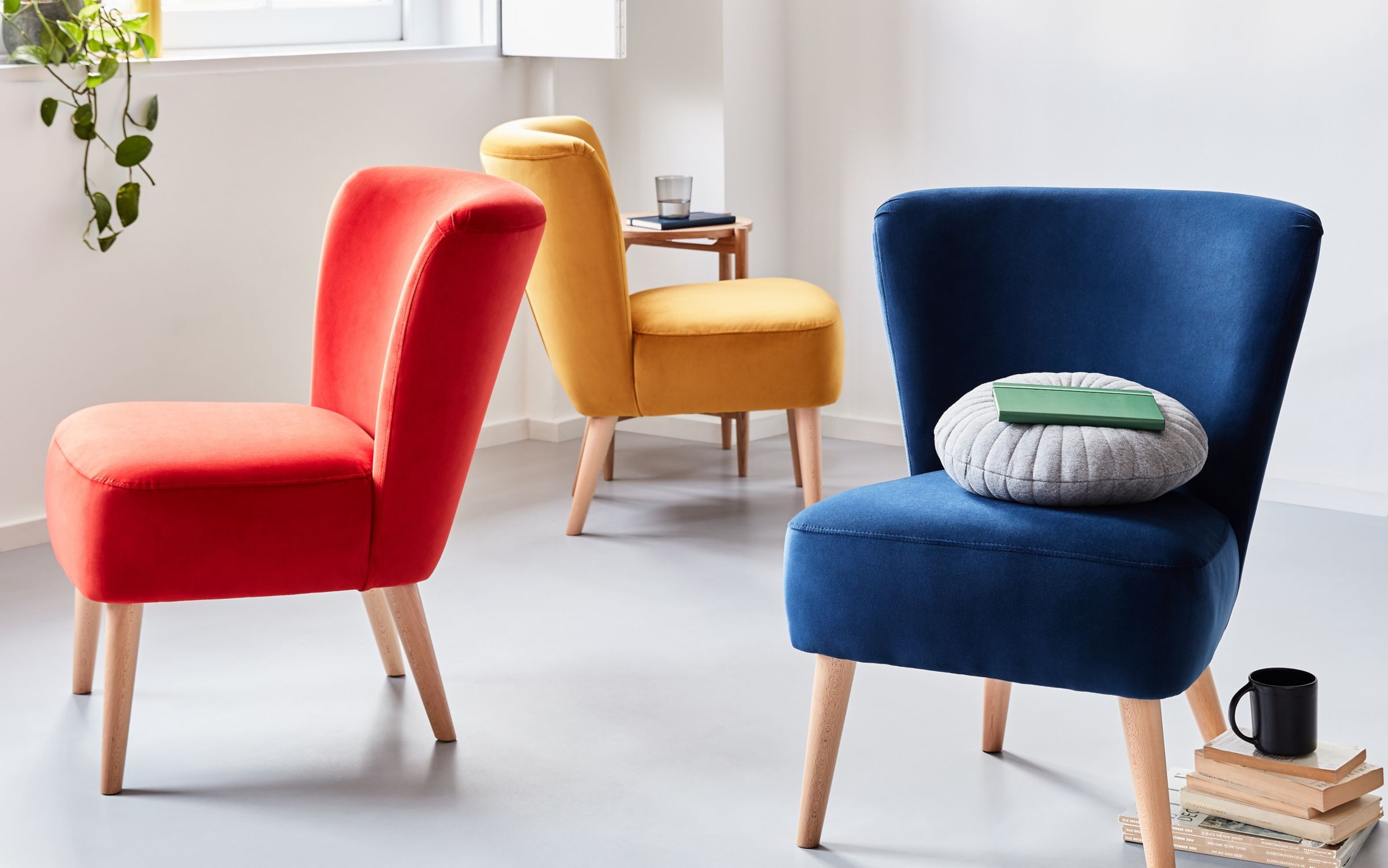 Colourful armchairs in a living room