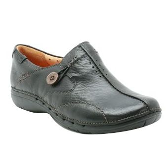 clarks un loop casual slip on shoes