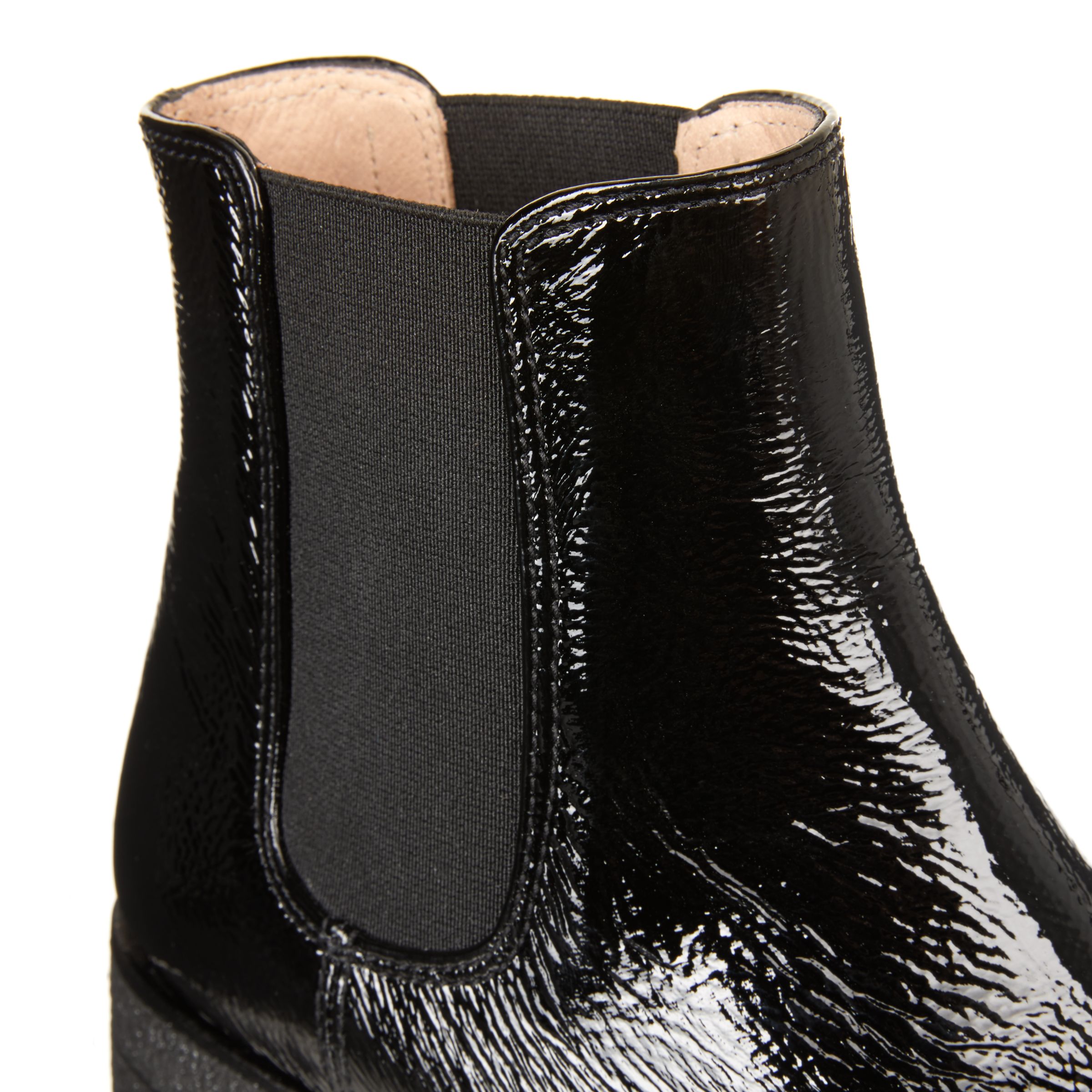 unisa chelsea boots