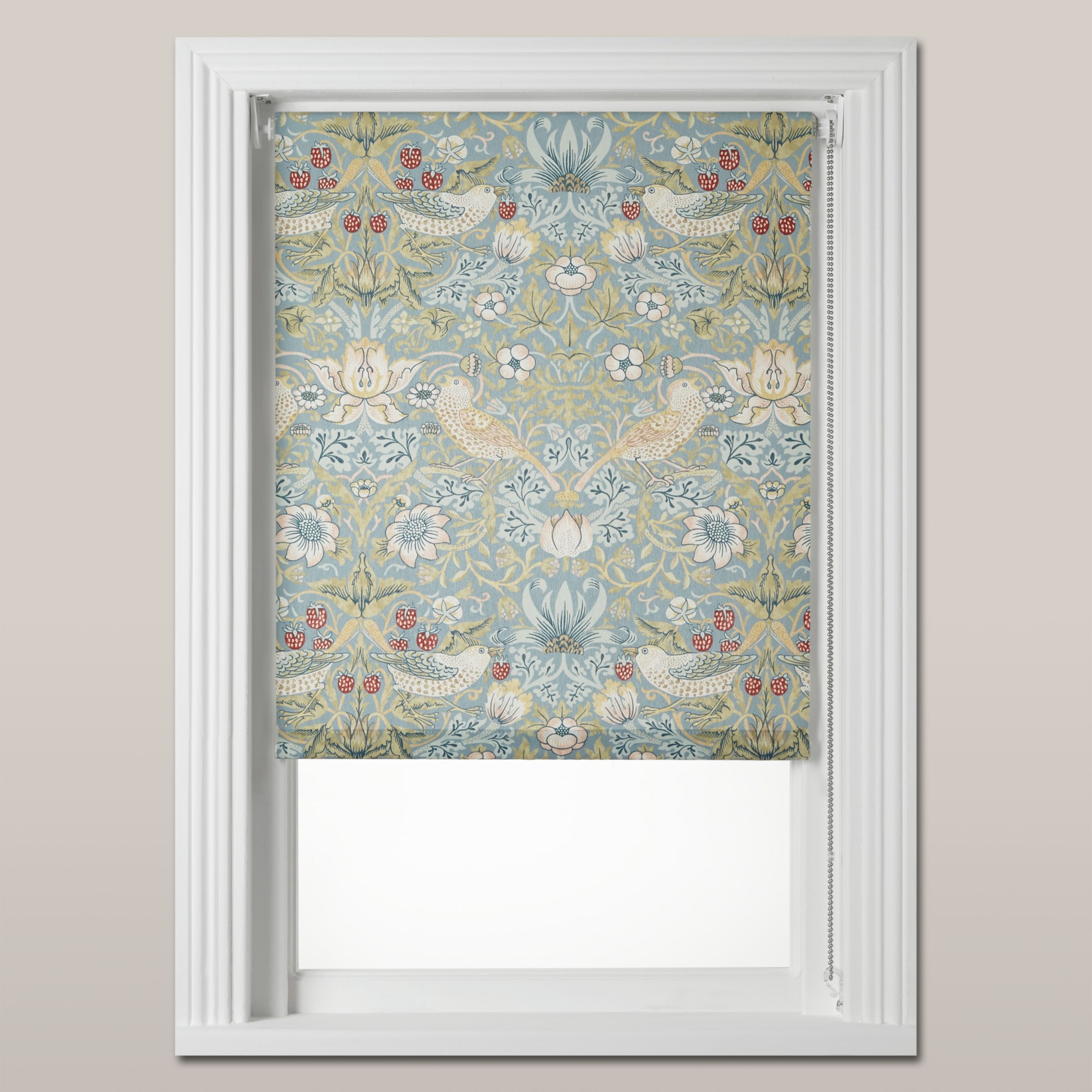 Morris & Co. Strawberry Thief Roller Blind