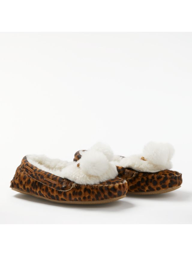 Pom pom hotsell moccasin slippers