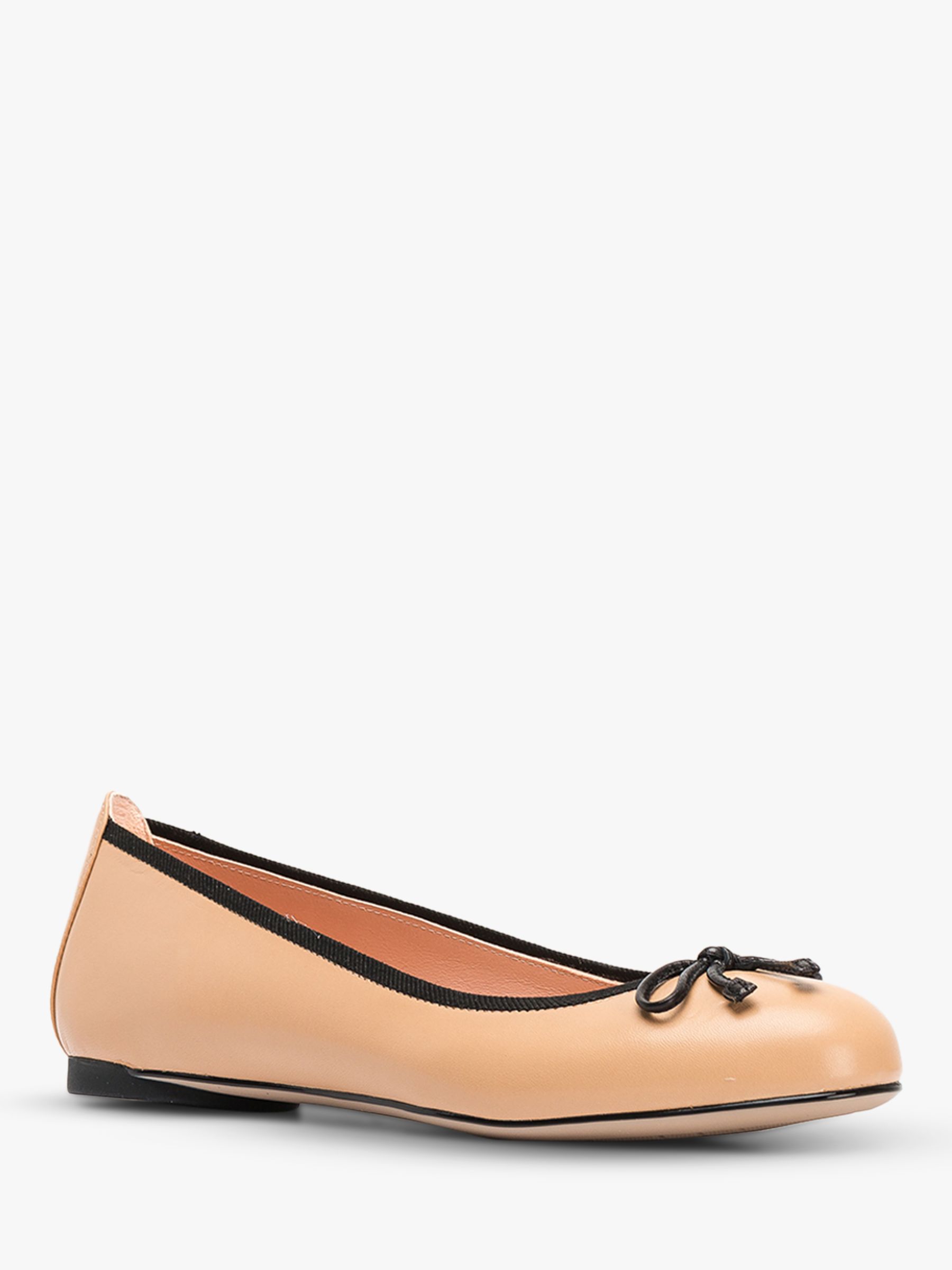 unisa ballet flats