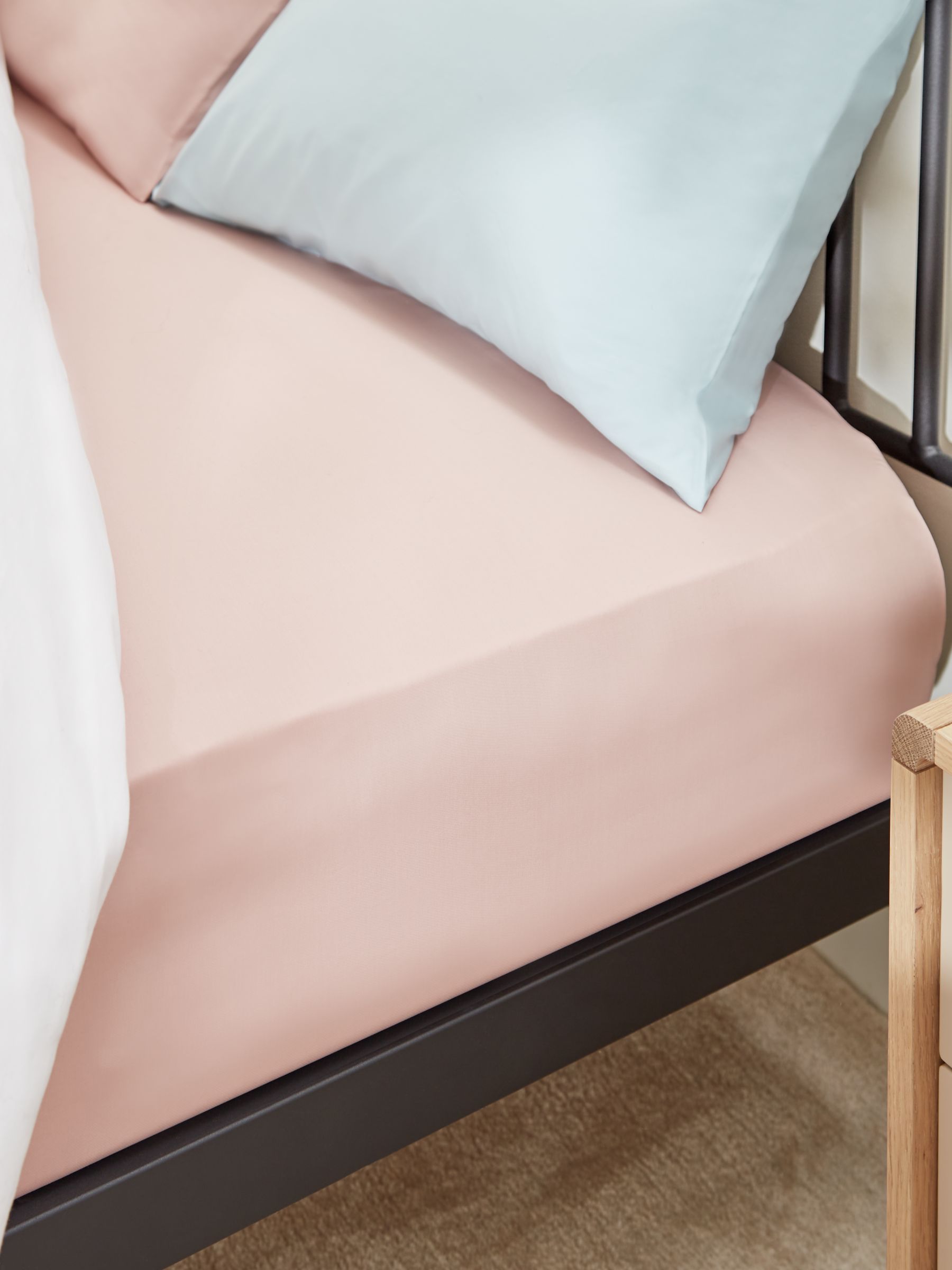 John Lewis New John Lewis Pink 200 Thread Count PolyCotton Fitted Sheet 