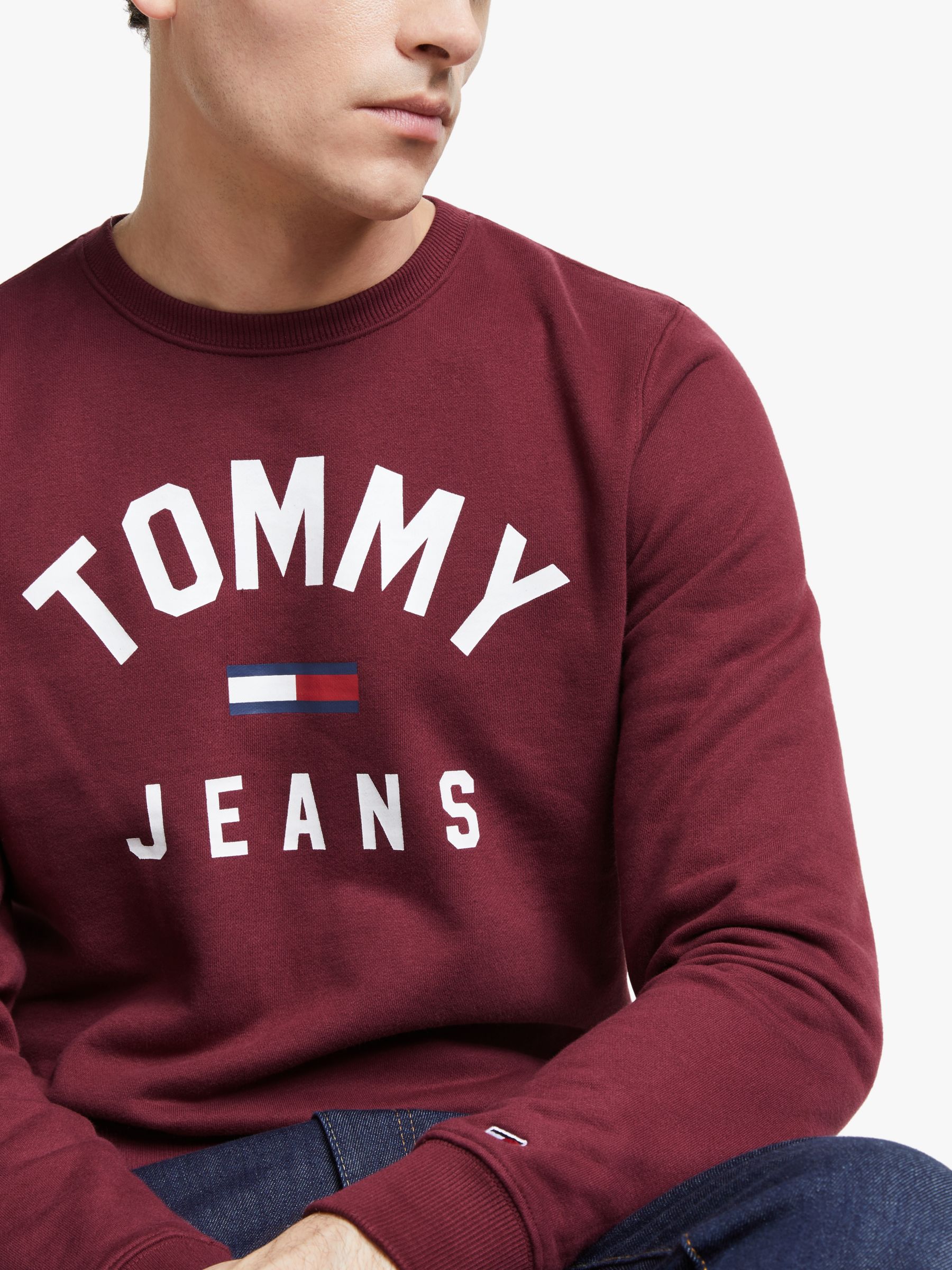 Tommy Jeans Essentials Logo Sweatshirt 