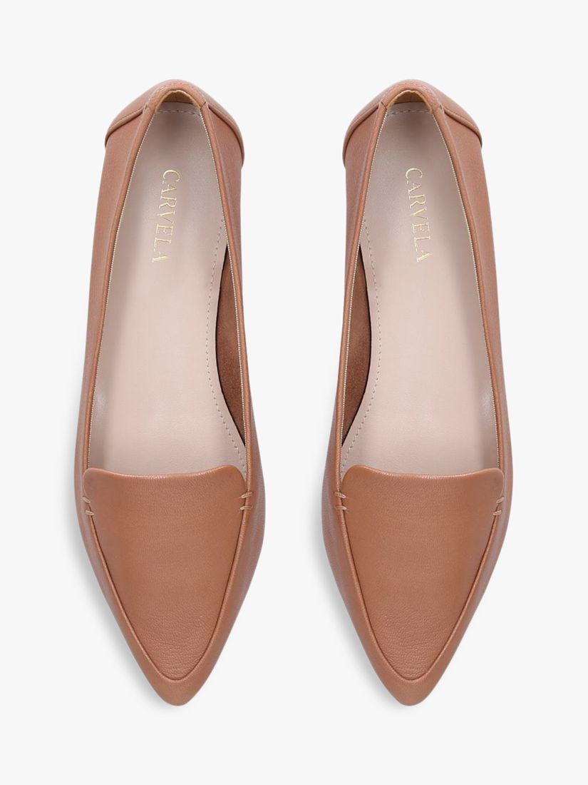 tan pointed shoes