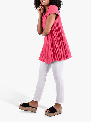 Live Unlimited Curve Pleated Top