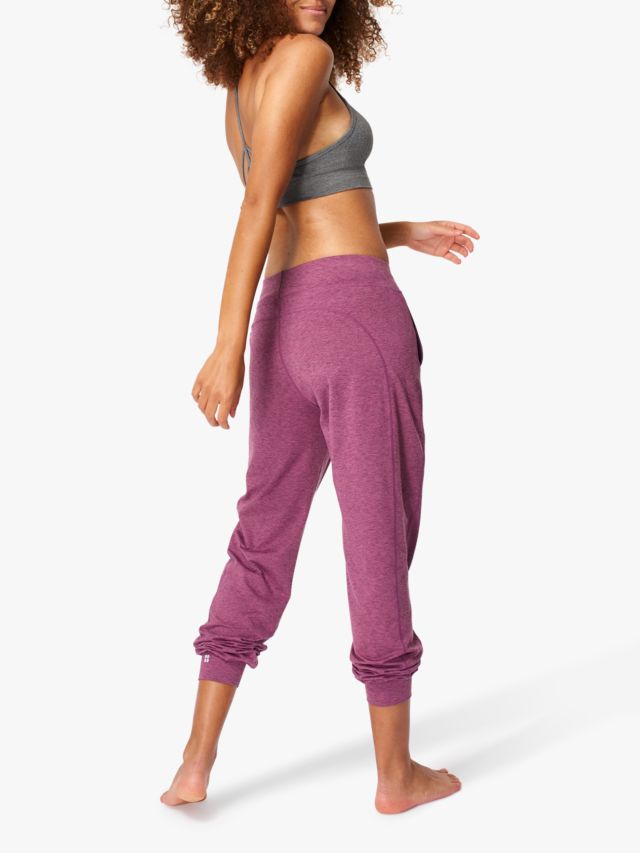 Fit Review Friday! Sweaty Betty Essentials Sweatshirt and Gary