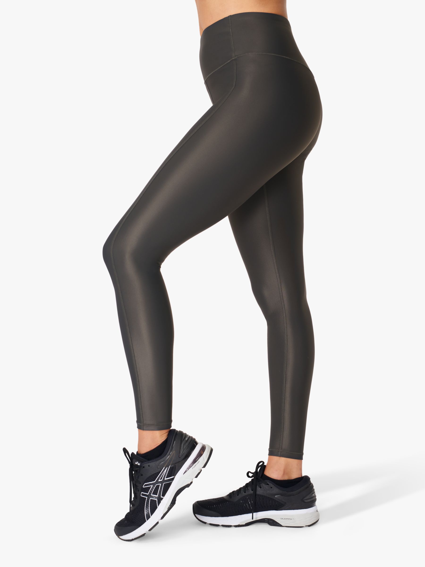 Sweaty Betty Leggings: Guide and Review
