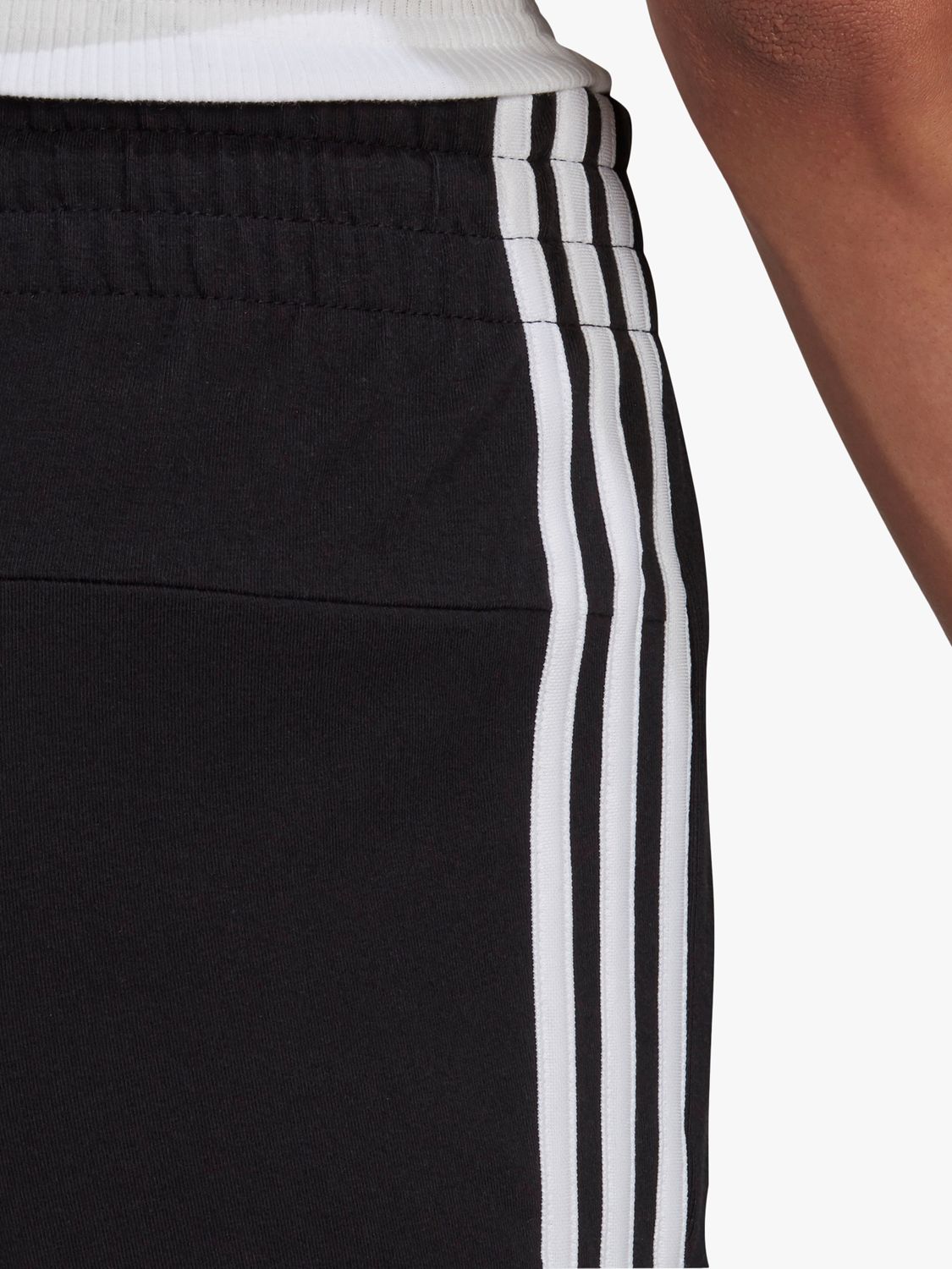 Gym Shorts Black/White
