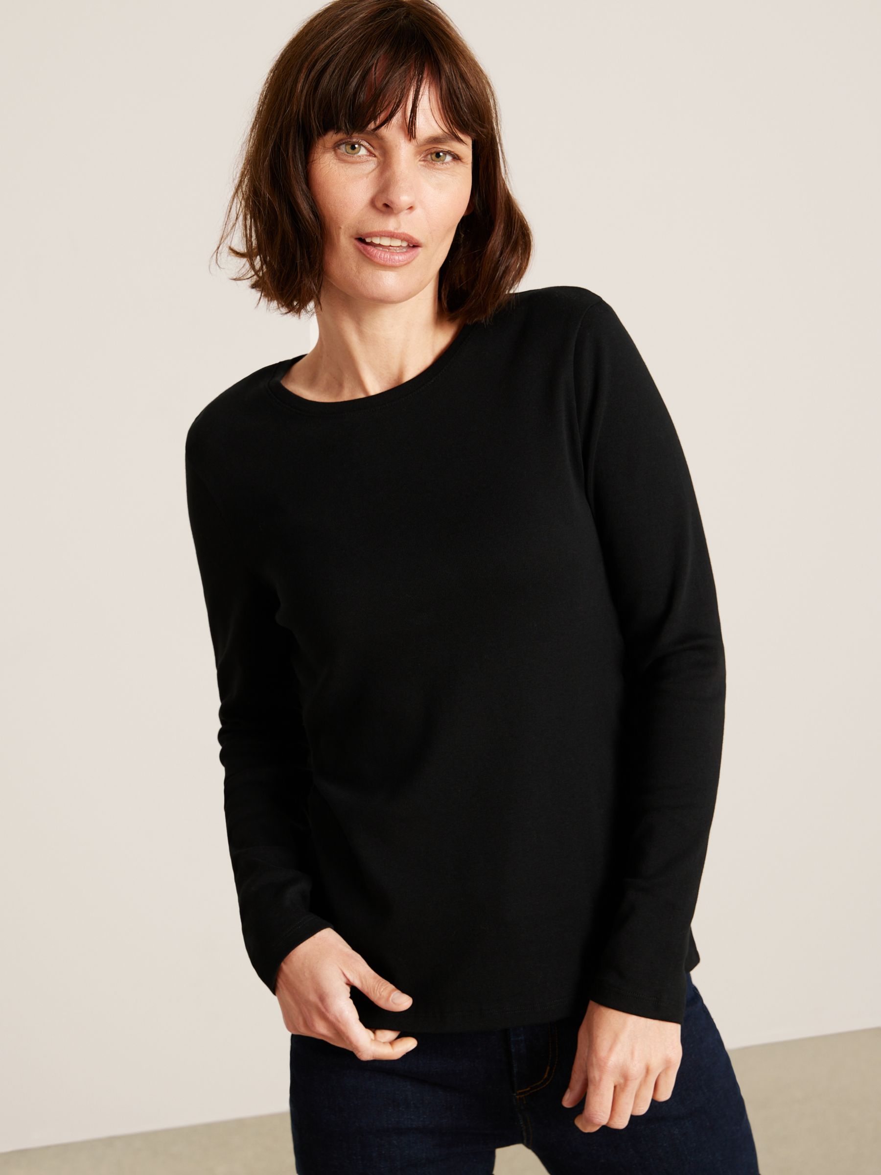 Wool Round-neck Knit Top in Black P.A.R.O.S.H Womens Clothing Tops Short-sleeve tops 
