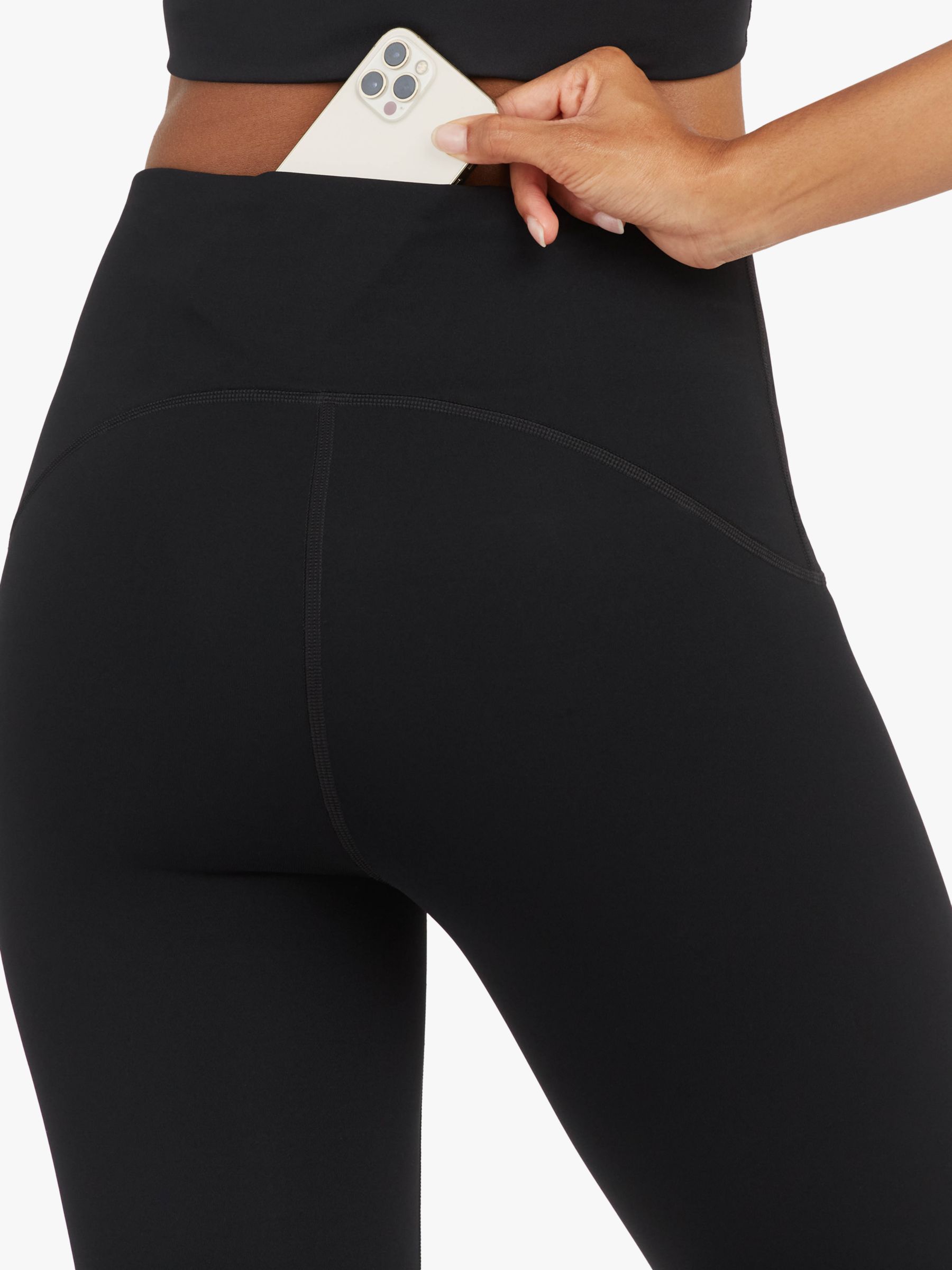 Our Booty-Lifting Leggings - Spanx