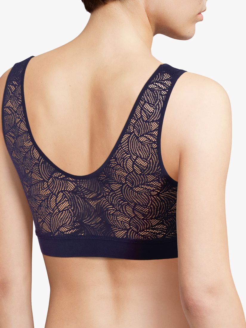 Centralisere schweizisk minimal Chantelle Soft Stretch V-Neck Lace Padded Cropped Bra, Sapphire at John  Lewis & Partners