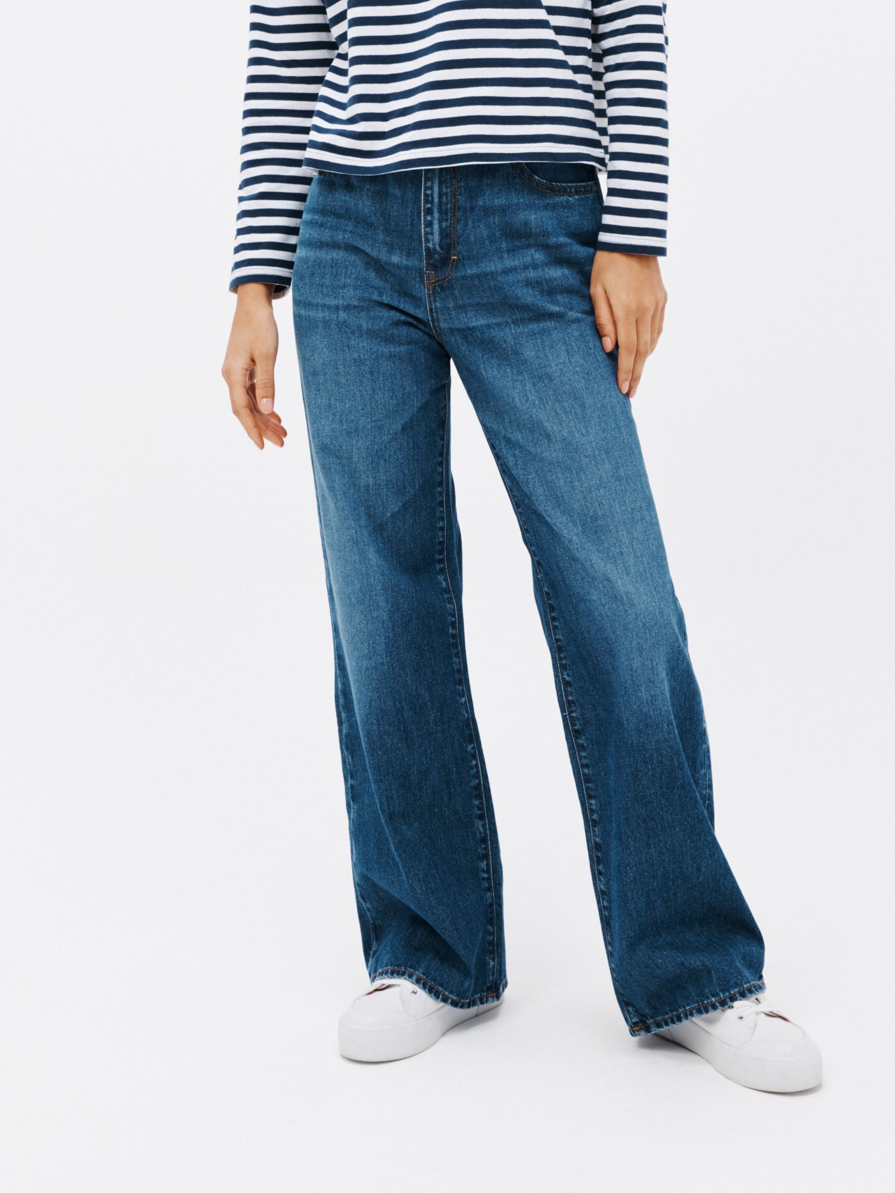 John Lewis ANYDAY Plain Wide Leg Jeans, Mid Wash Blue, 6