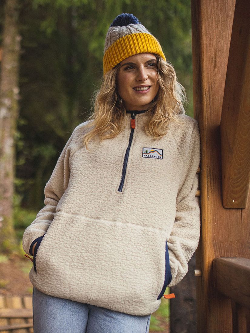 Maine Hooded Recycled Sherpa Fleece Oatmeal – Passenger