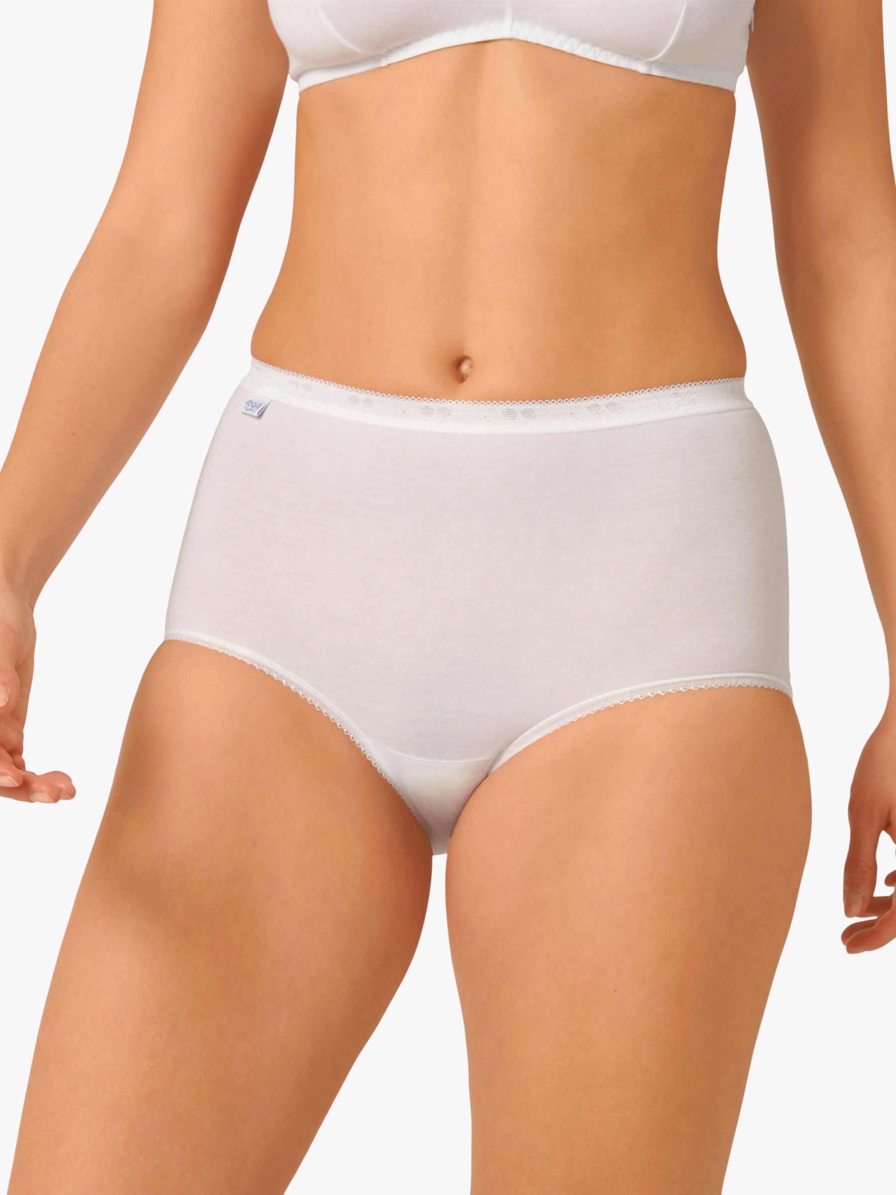 3 Pack Ladies Cotton Stretch Comfort Full Maxi Briefs Seamless Knickers  Plus Size Underwear Seam Free UK 12 - 30 (White, 10-12) : :  Fashion