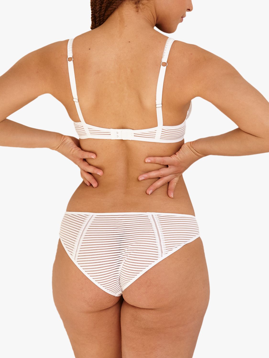 Buying Lingerie For Your Wife, Tips & Advice – Beija London