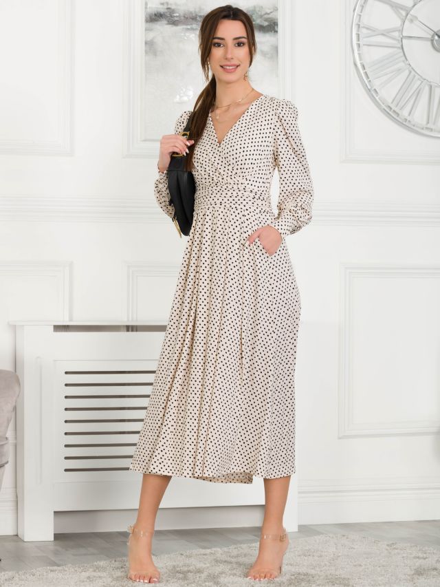 The  Sweater Dress Your Winter Wardrobe Needs - Allyn Lewis