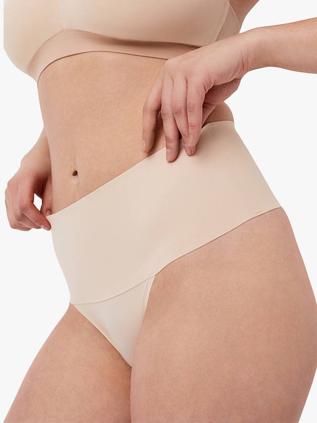 Spanx Light Control Undie-tectable Thong, Nude