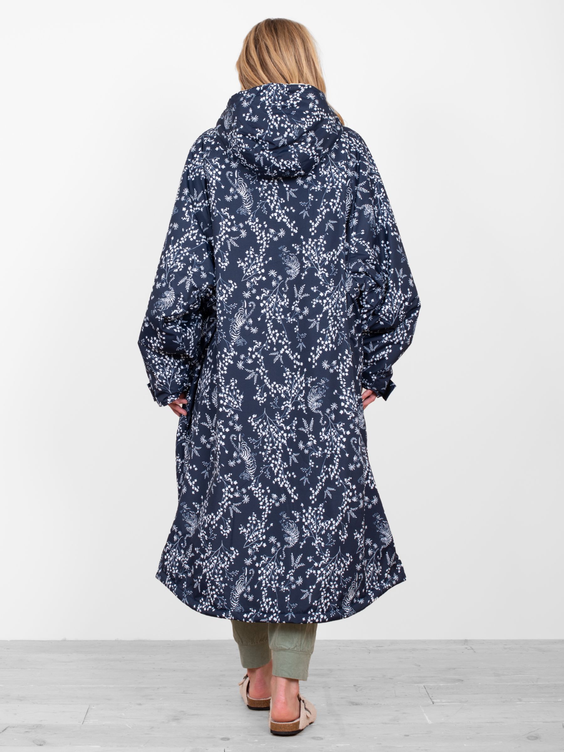 Brakeburn Tiger Floral Print Chinook Changing Robe Coats, Navy at John ...