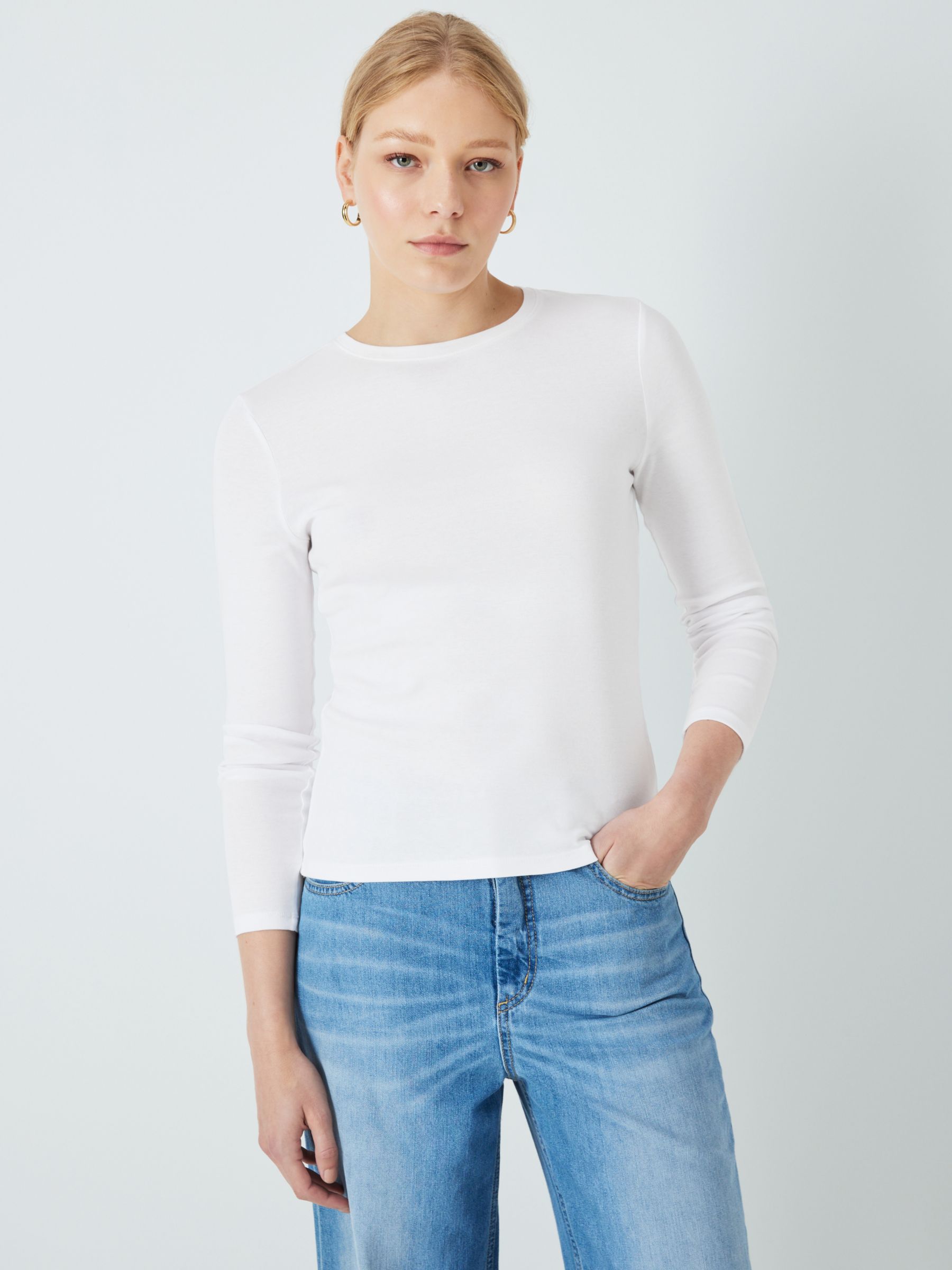 10 Comfy and Organic Cotton T-Shirts: Your Go-To Wardrobe Staple —  Sustainably Chic