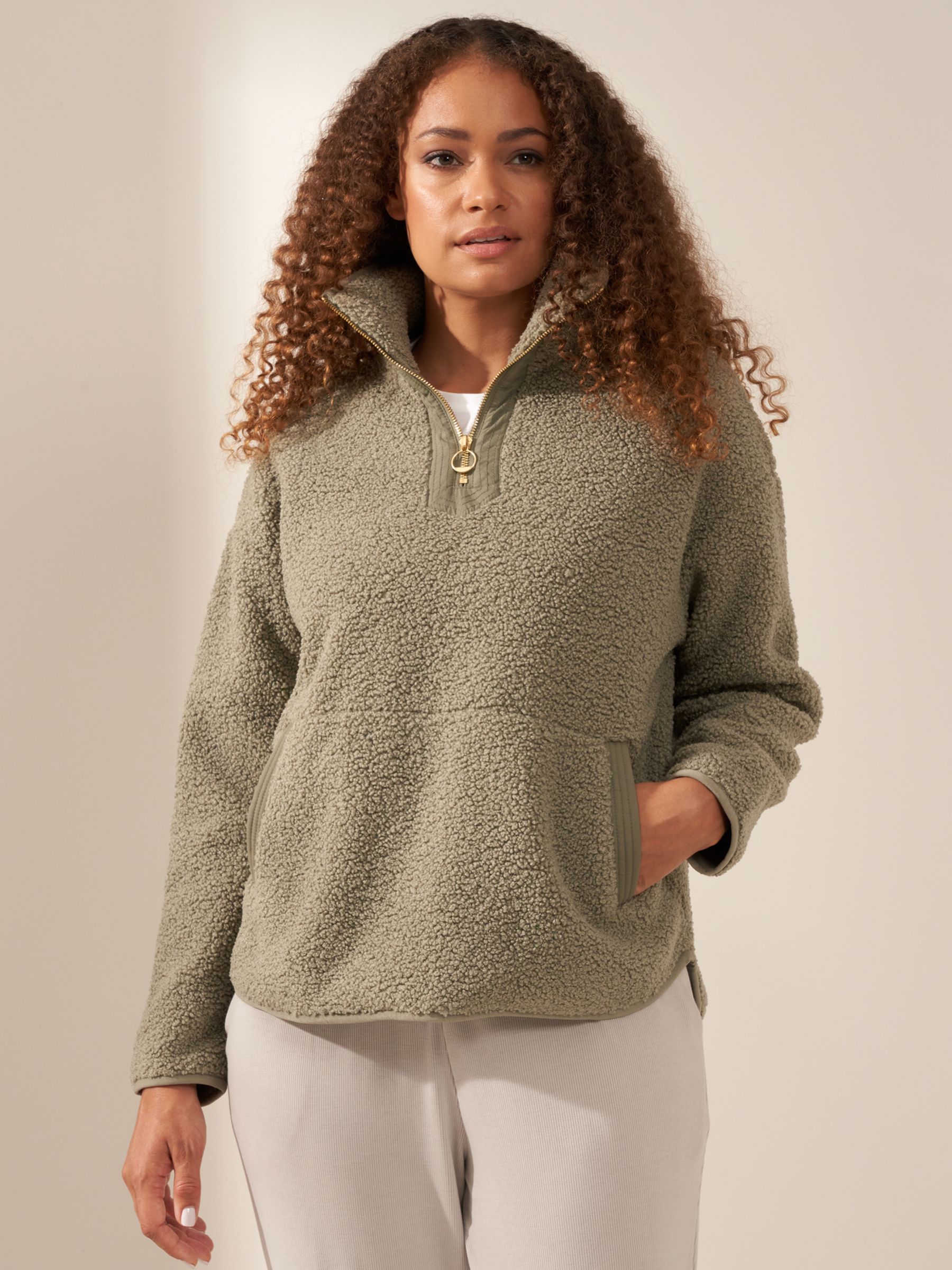 Women's Fleece Featured Story  Warmth For Everyone-UNIQLO OFFICIAL ONLINE  FLAGSHIP STORE