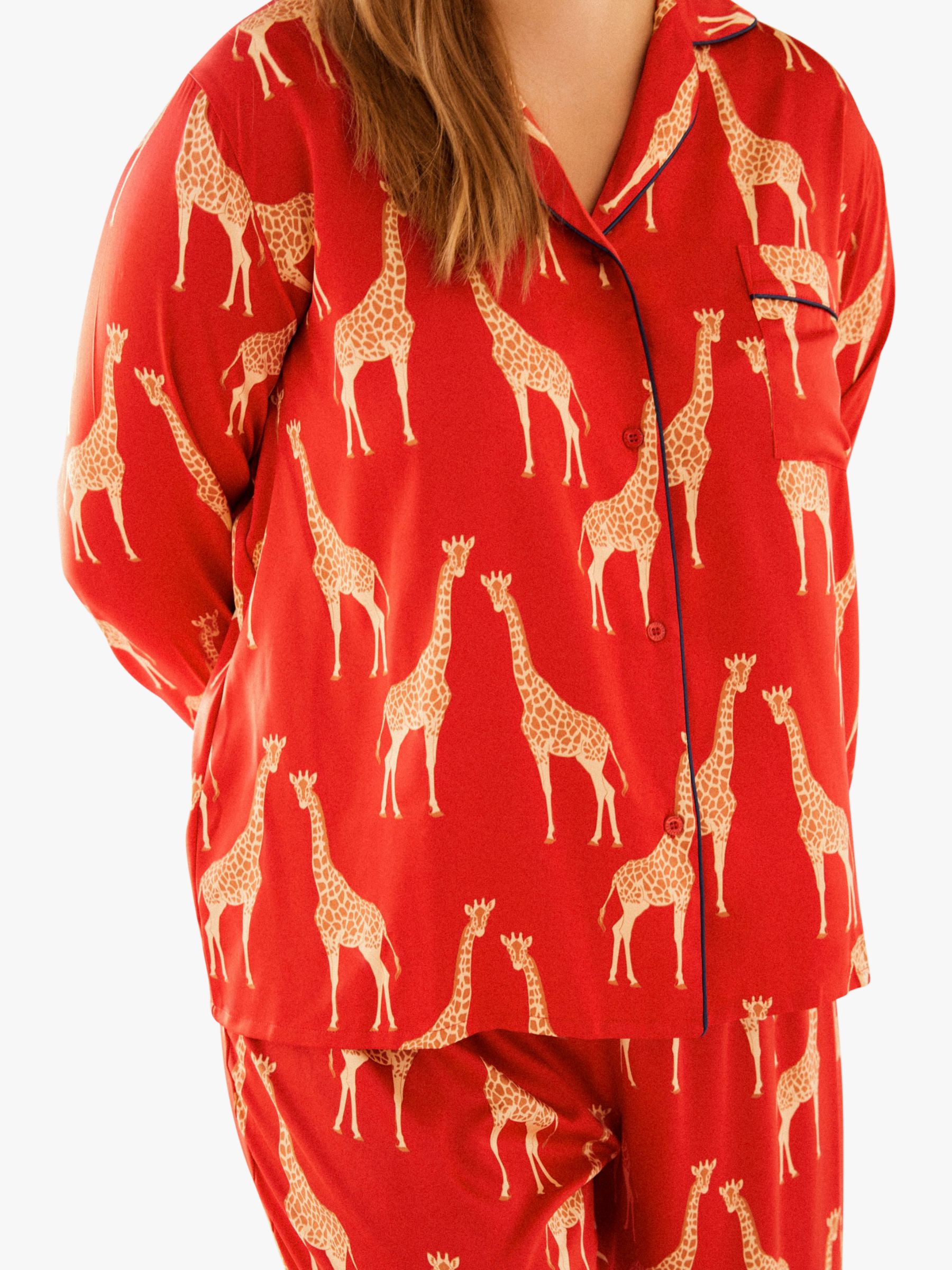 Chelsea Peers Curve Giraffe Shirt Pyjama Set, Red, 18