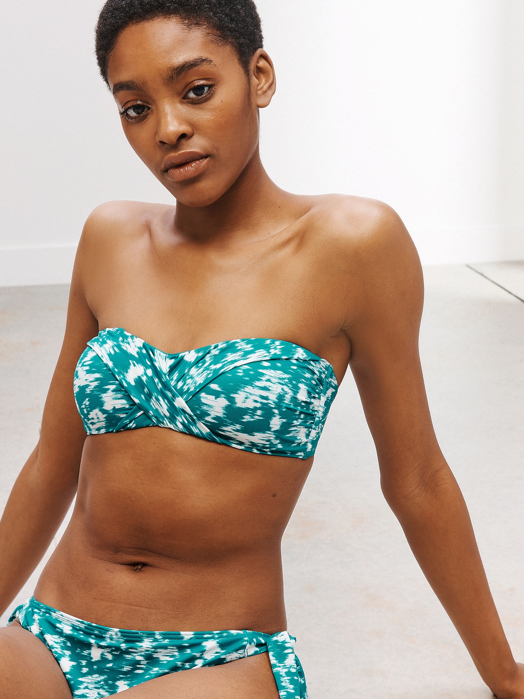 Jade High-Neck Bikini Top