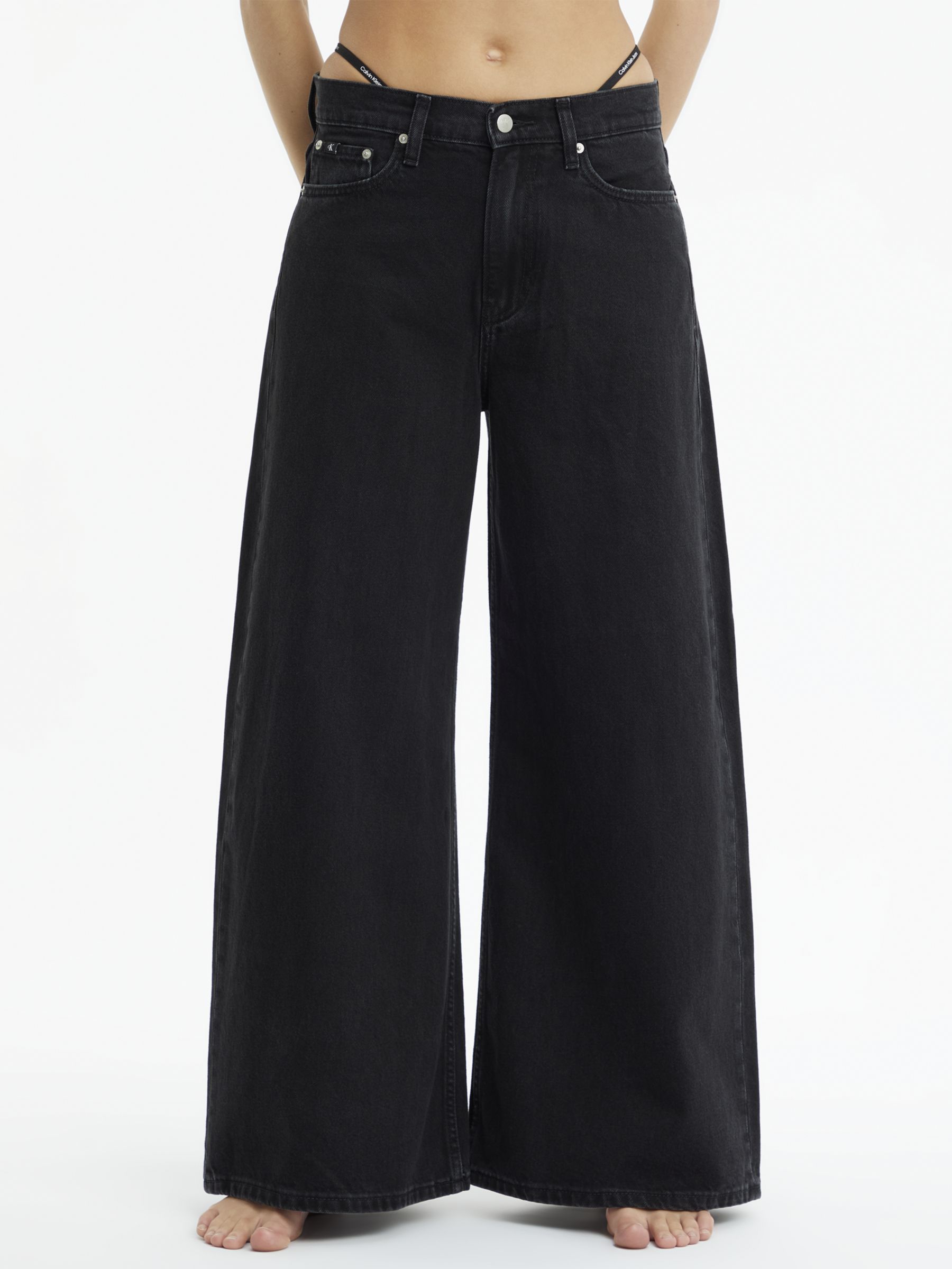 Calvin Klein Low Rise Relaxed Jeans, Black, 30R