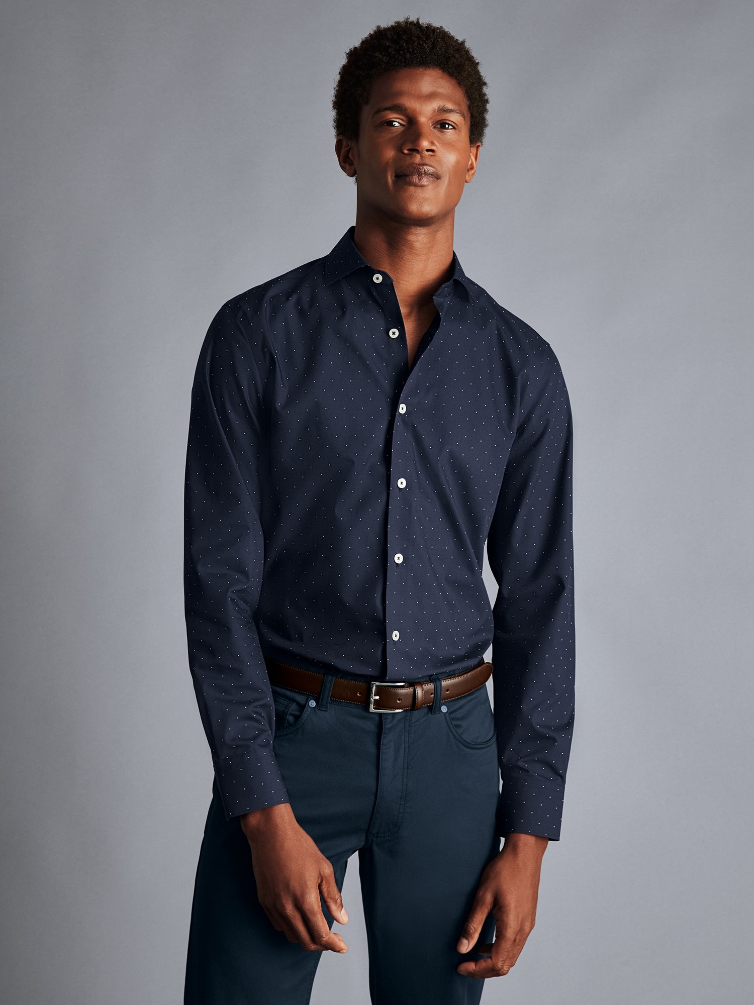 Charles Tyrwhitt Semi-Cutaway Collar Non-Iron Shirt, Navy Spot, S