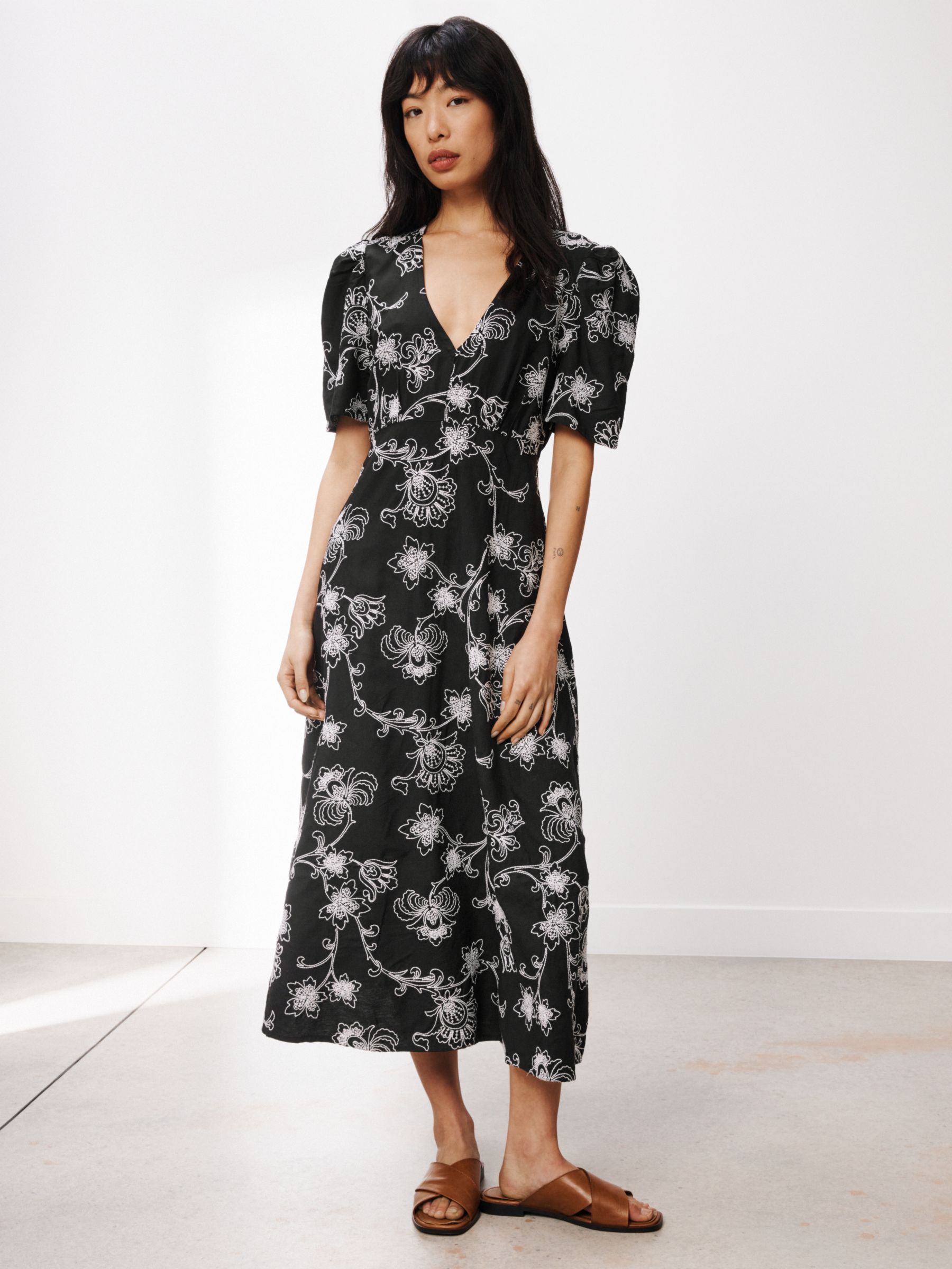 Linen-blend Dress - Black/floral - Ladies