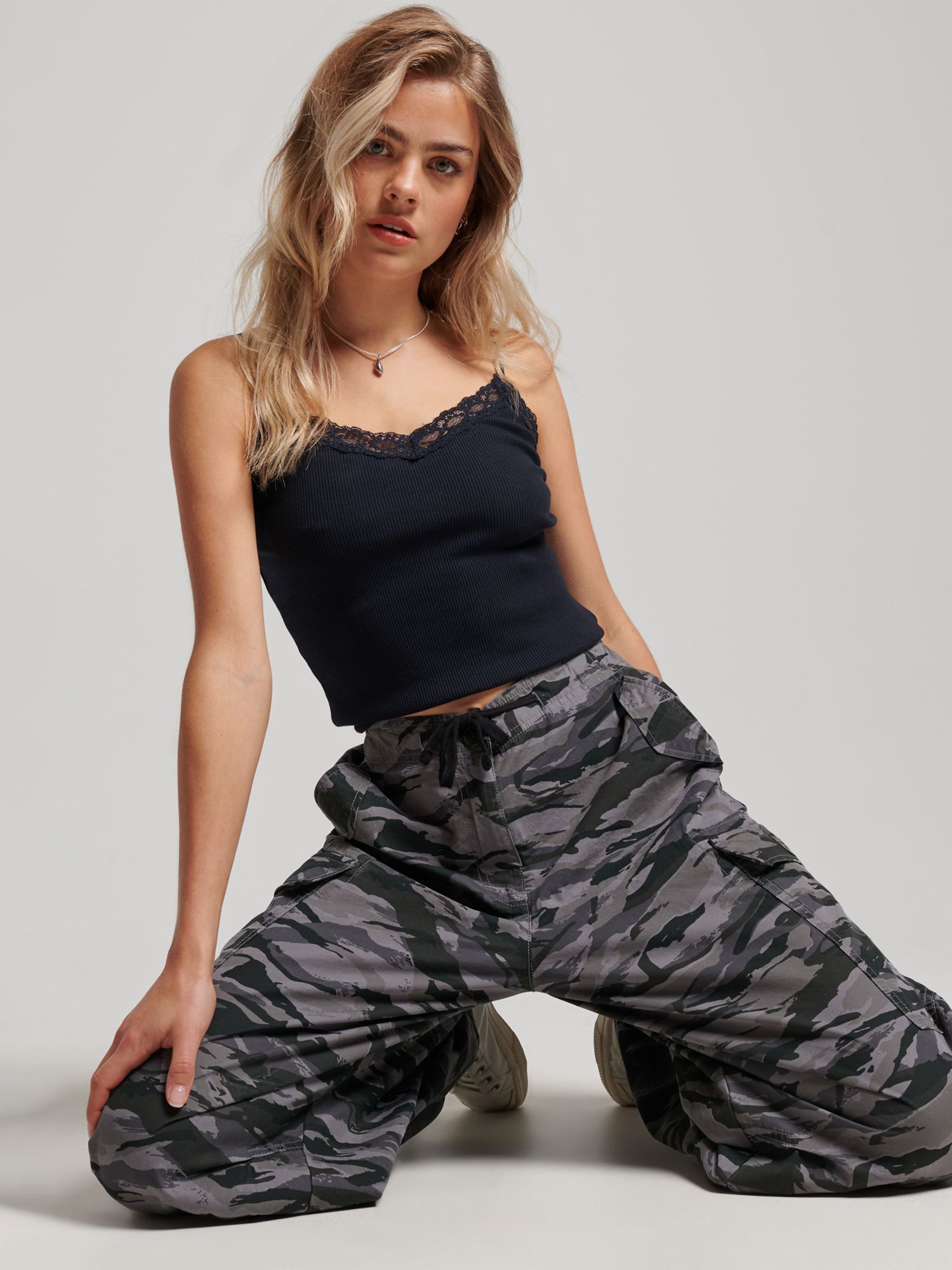 Superdry Baggy Parachute Pants, Marne Pink