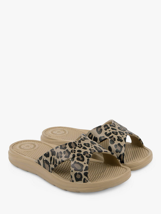 totes SOLBOUNCE Cross Strap Slider Sandals, Natural Leopard