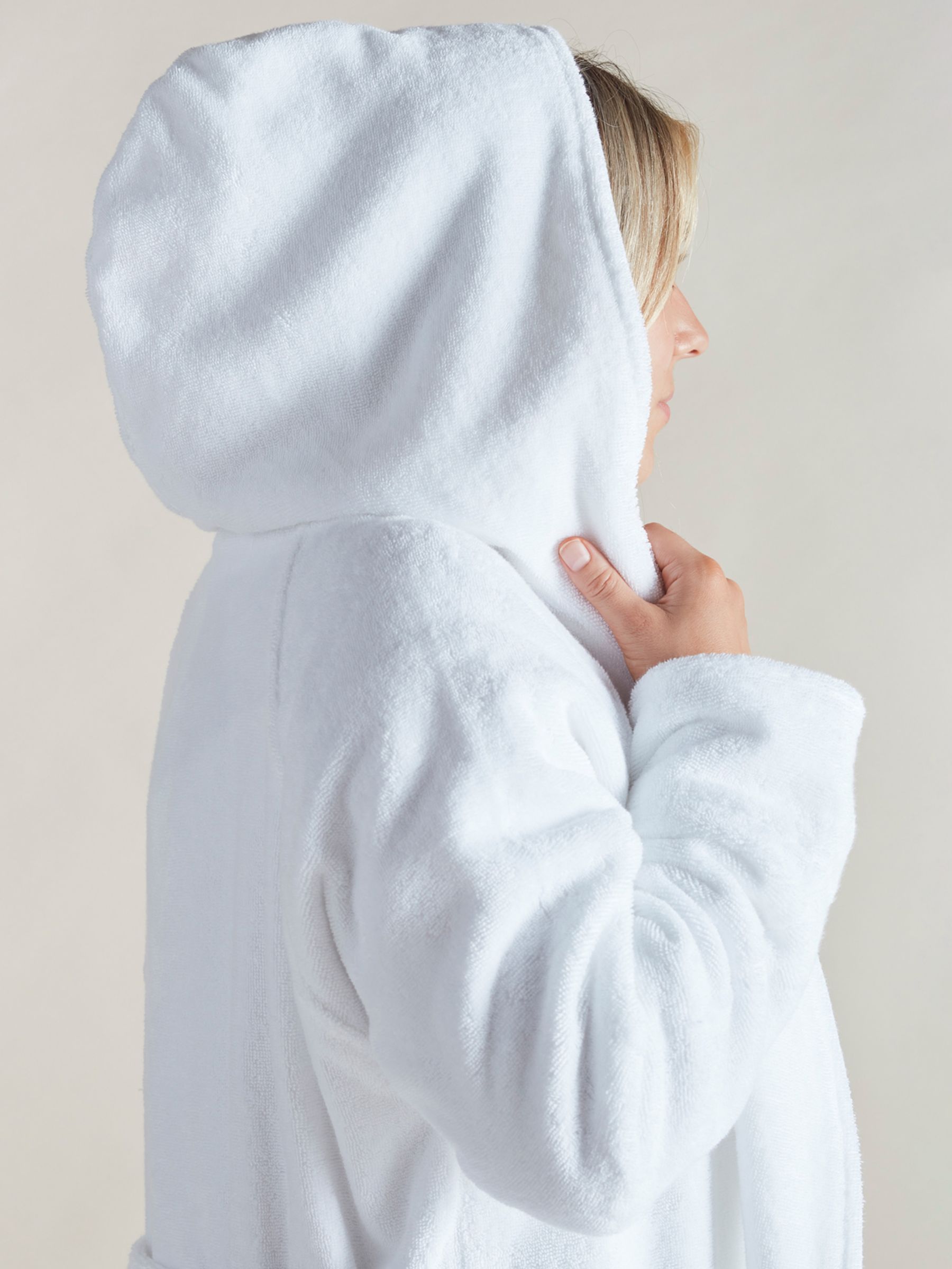Bedfolk Plush Robe, Snow, M