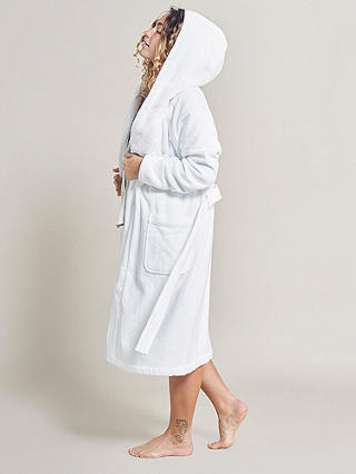 Bedfolk Plush Robe, Snow