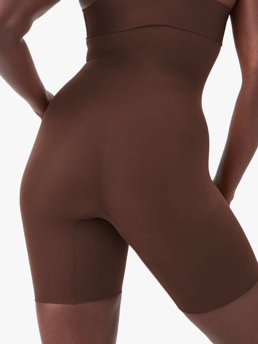 Spanx Women's Oncore High-waist Mid-thigh Shorts In Chestnut Brown