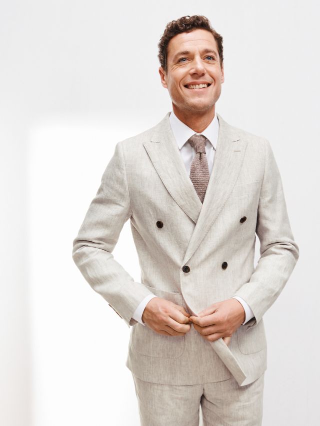 White linen double sales breasted suit