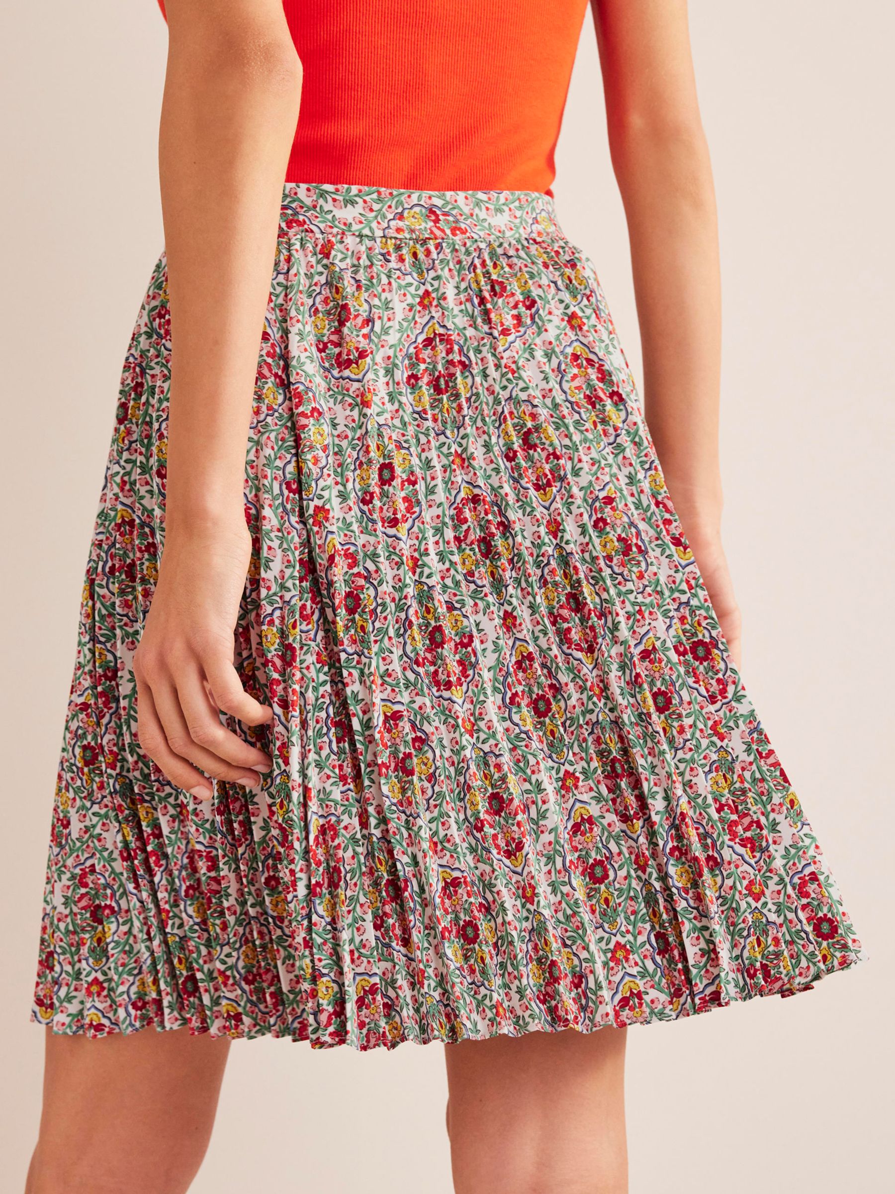Boden Vine Terrace Mini Pleated Linen Skirt, Multi at John Lewis & Partners
