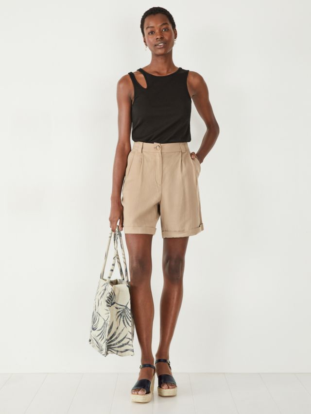 Linen shorts outlet women