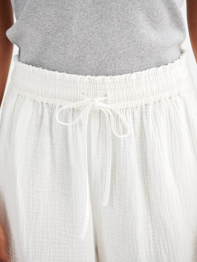 NRBY Poppie Elastic Waist Shorts, White