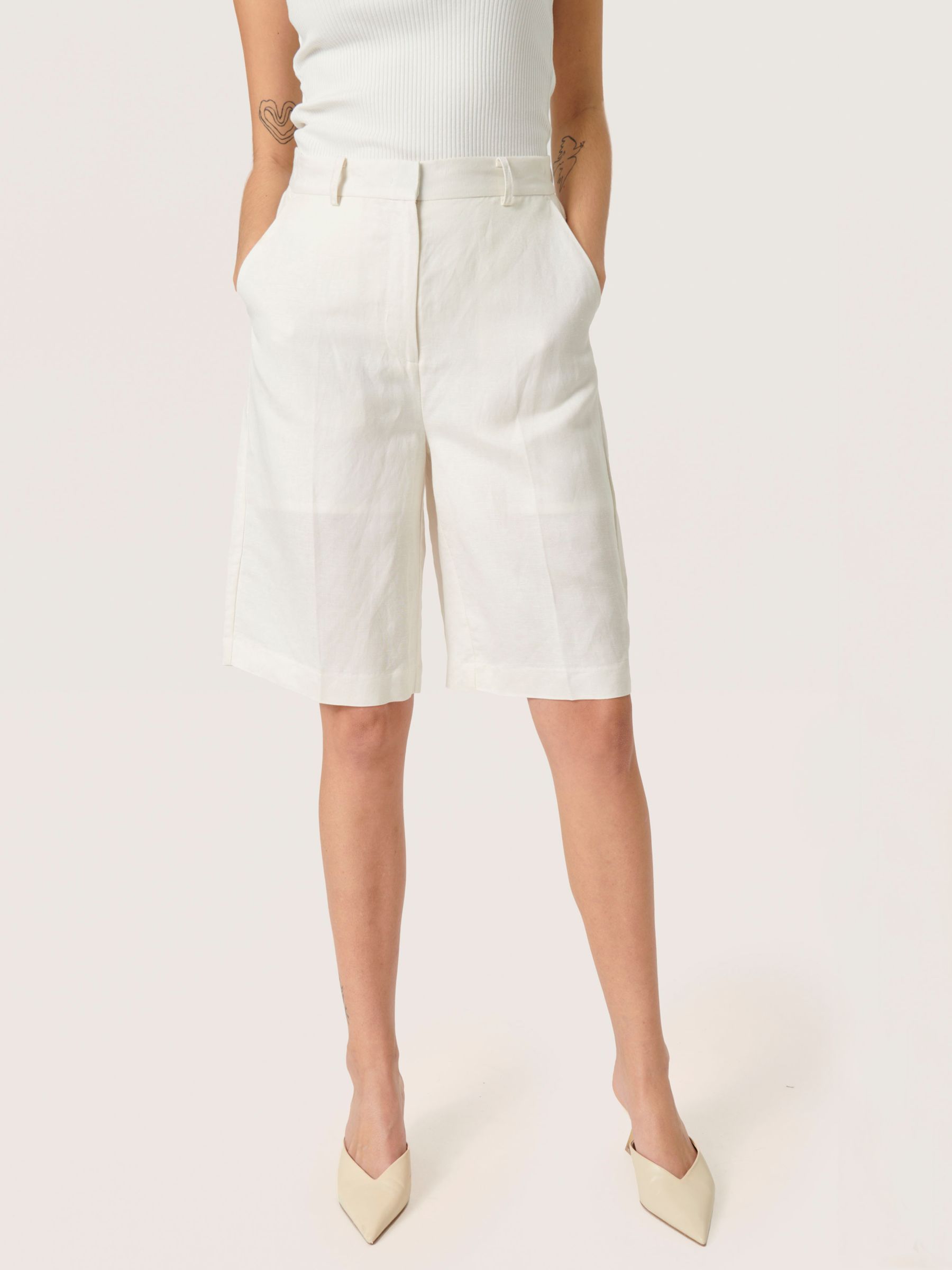 Soaked In Luxury Kimina Linen Blend Shorts, Whisper White, XS