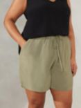Live Unlimited Curve Woven Shorts, Green